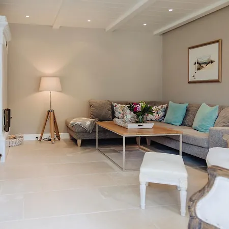 Kapitaenshaus Joana *